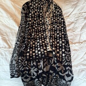 Gypsy 05 Black, White and Gray Patterned Sweater, XS, New